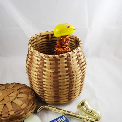 The repeating snake basket from Abbott’s: Vintage late 60’s Pristine
