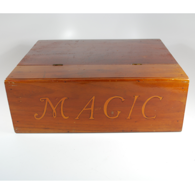 Vintage Close Up Box