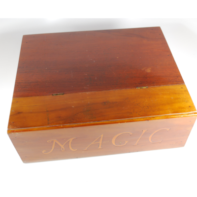 Vintage Close Up Box - Image 3