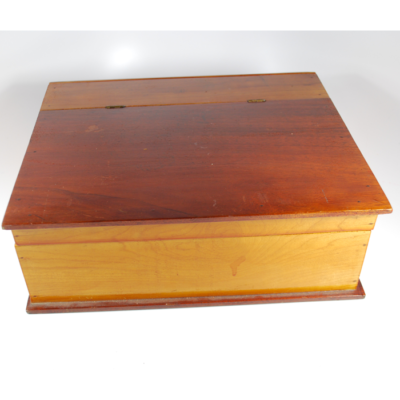 Vintage Close Up Box - Image 4