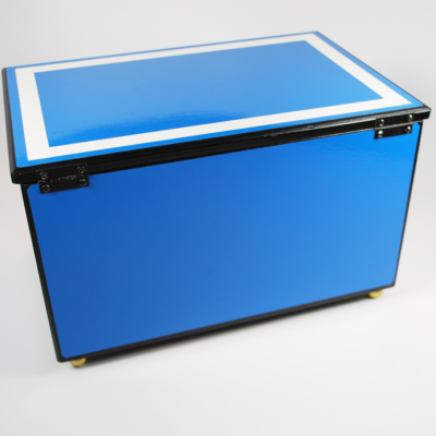 Mirror Box: one of the finest we have seen: Paul Picha High end Magic Apparatus, England - Image 7