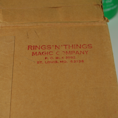 Original Rings and Things Passe Passe bottles with two sets of bottles! - Image 3