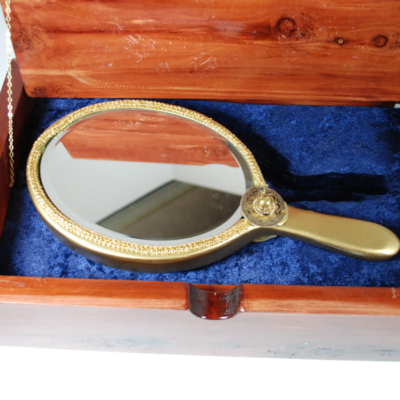 Hofzinser Rose Mirror: beautifully done - Image 4
