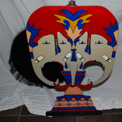 Large Elephant Table - Image 8