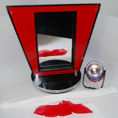 Micro's Devils Reflection by Peter Loughran: amazing penetration of the arm through a mirror! - Image 3