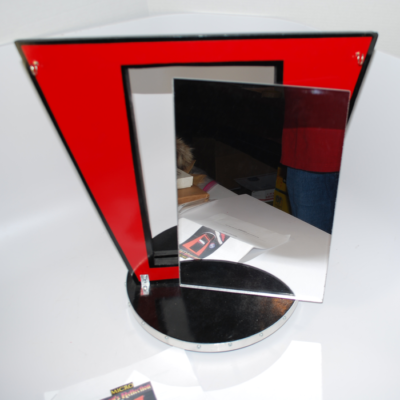 Micro's Devils Reflection by Peter Loughran: amazing penetration of the arm through a mirror! - Image 8