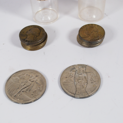 Two 1940's quarter stacks used for gambling or magic and an Adams coin and folding coin - Image 3