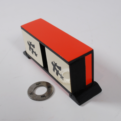Alan Warner Chinese Change: scarce early painted prop - Image 5