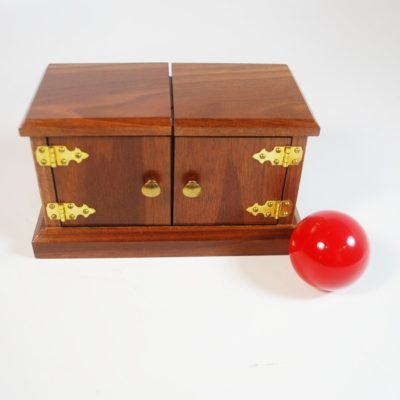 Owen Sucker Ball Box: Prisitine mint!