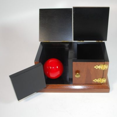 Owen Sucker Ball Box: Prisitine mint! - Image 5