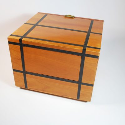 Loyd’s Guinea Pig Box by Viking: eating a Guinea pig! - Image 5