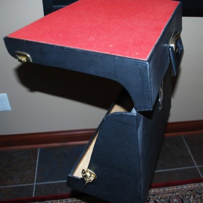 Bob Little Close Up/Stand Up Suitcase Table - Image 6