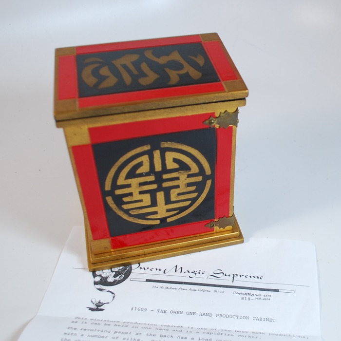 Owen Magic One Handed Production Box - Image 5
