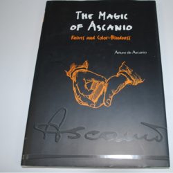 Magic of Ascanio Knives and Color Blindness: 2005 first edition Paginas