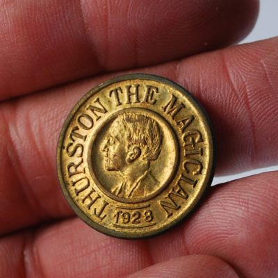 Three Original Howard Thurston Tokens: 1928,1929, and SAM commemorative - Image 2