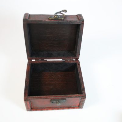 Viking Medieval Magnetic Locking Card Box: no longer made: new - Image 3