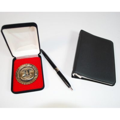 Vintage Jack Dean’s Stagecraft The Engraved Medallion