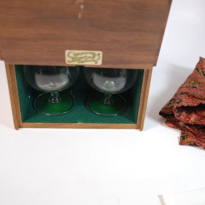 Friends by Original Collector's Workshop: Long Unavailable and scarce - Image 3