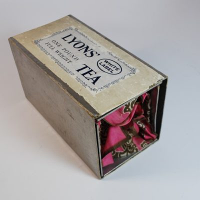 Vintage Tea Box To complete Tea Setting: rare! - Image 3