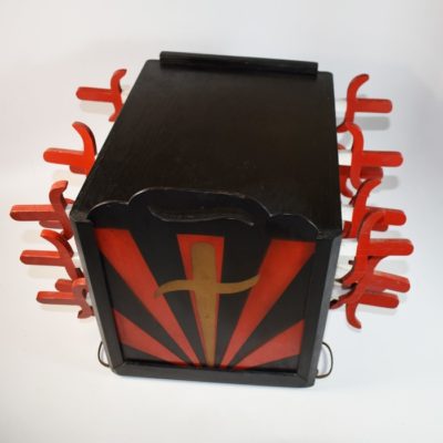 Very Early Abbott Dagger Head Chest circa 1940 - Image 4