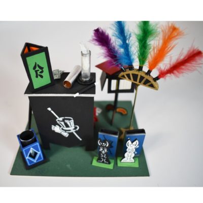 Miniature Magic Show: incredibly detailed