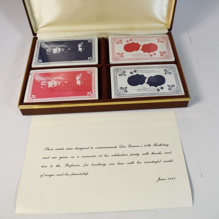 トランプ A TRIBUTE TO VERNON PLAYING CARDS Magic Notebook Playing Cards – A Tribute to Dai Vernon** : r