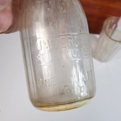Hunniford the Magician and Ventriloquist Demuth Milk Bottle - Image 5