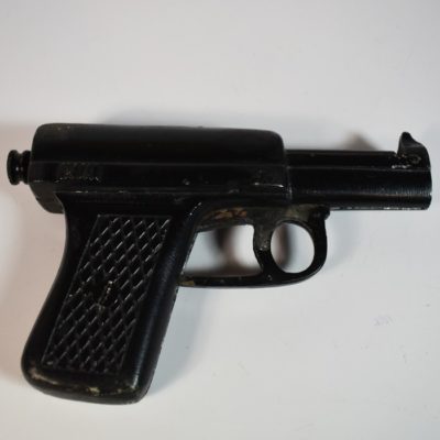 Joseph Silk Gun by Town House Magic - Image 3