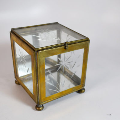 Brass and etched glass small Crystal Casket made by George Robinson of Viking Magic circa 1970: only 50 made!