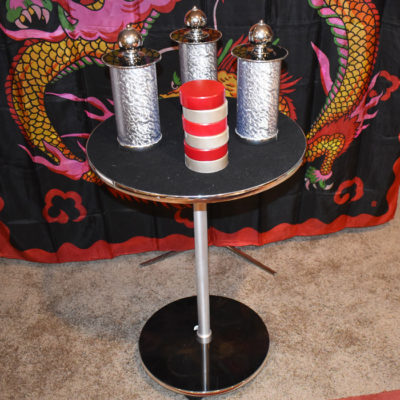 Roll On Modern Table