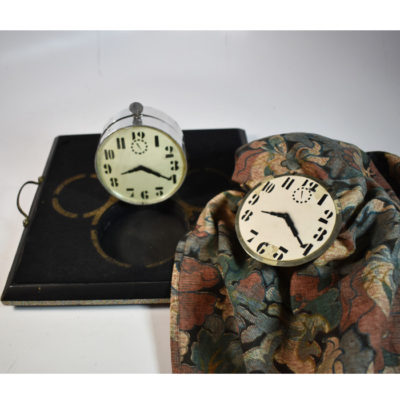 Latest Vanishing Alarm Clock: Rare  This should be in an Abbott Museum! 1940 - Image 4