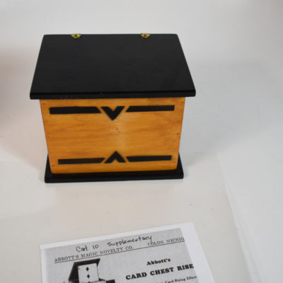 Vintage Card Rise chest
