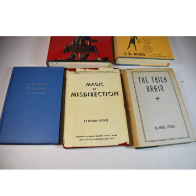 7 classic Magic Books: Fitzkee Trilogy, Coin Magic, Expert at the Card Table, Art of Close Up Magic and Illustrated History of Magic - Image 4