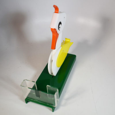 Herbie the Mod Duck 1970 Magic Inc. with original custom case scarce! - Image 7