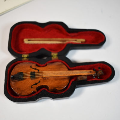 Daniel Cros: The Enchanted Stradivarius: Close up masterpiece with certificate of authenticity - Image 2
