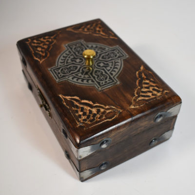 Viking Deluxe Locking Celtic Card Box - Image 4