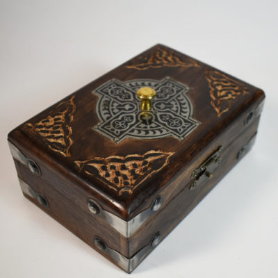 Viking Deluxe Locking Celtic Card Box - Image 5