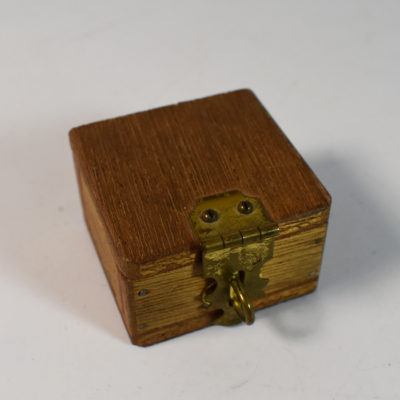 Jack Gwynne Owned and used Lippincott box with a note on the bottom from Anne