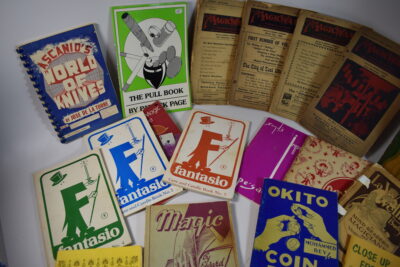 Large Group of Vintage Booklets - Image 2