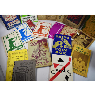 Large Group of Vintage Booklets - Image 5