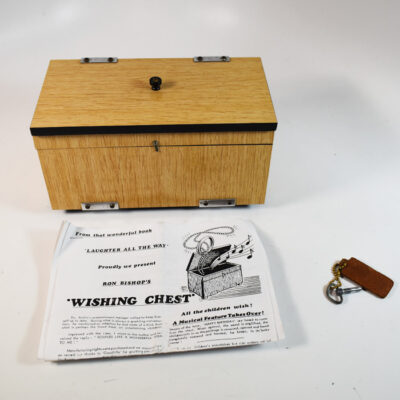 Wishing Chest Original Ken Brooke Magic circa 1970