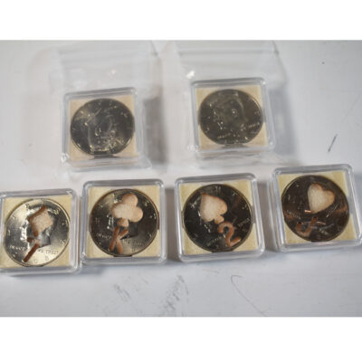 Kreis Magic: 4   engraved card coins and 2 super strong magnetic halves: new
