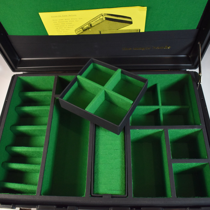 Deluxe Close Up Case by Magic Hands: Germany | Magic Collectibles