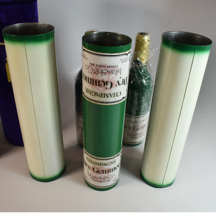 Imperial Champagne Tricky Bottles: a Mak Magic 1977 time capsule: scarce! - Image 5