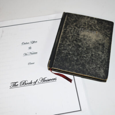 Outlaw Effects and Vic Nadata the Book Of Answers: Bizarre, Spiritualism, Seance etc.: as new