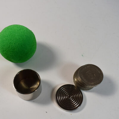 Vintage German Empty Full Coin Box - Image 3