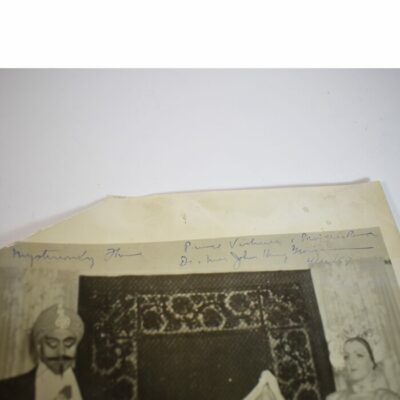 8 magician publicity Photos: 6 are signed : Includes Collectors Workshop's Nick Ruggerio and famed Magic Collector Dr John Henry Grossman - Image 4