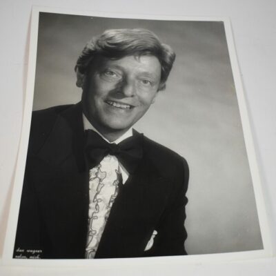 Neil Foster Ephemera Package with signed letter on Abbott Stationary - Image 2