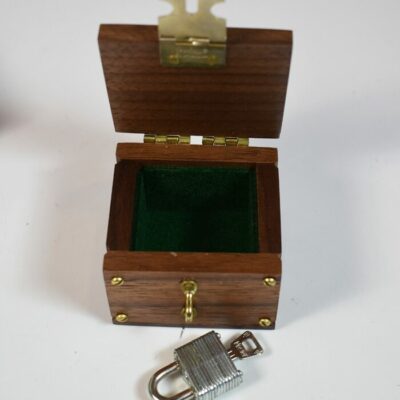 Mel Babcock Lippincott Coin Box: Walnut - Image 3