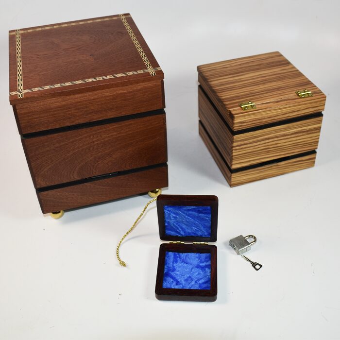 Mel Babcock Triple Coin Boxes: Mint! A beautiful example of Mel’s craftsmanship - Image 3